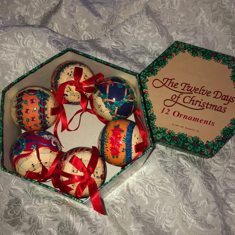 C&F ENT The Twelve Days Of Christmas